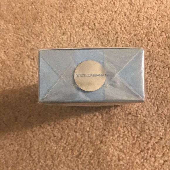Dolce & Gabana Light Blue perfume. - Picture 2 of 3